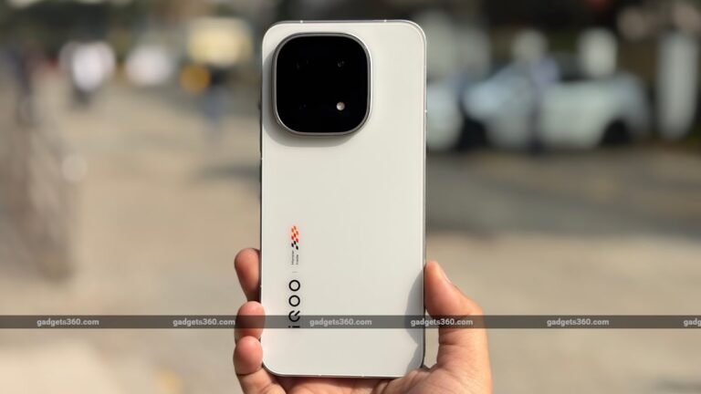 iQOO 16 Leaks Point to a Battery Behemoth and Qualcomm's Unnamed 'Elite' Silicon