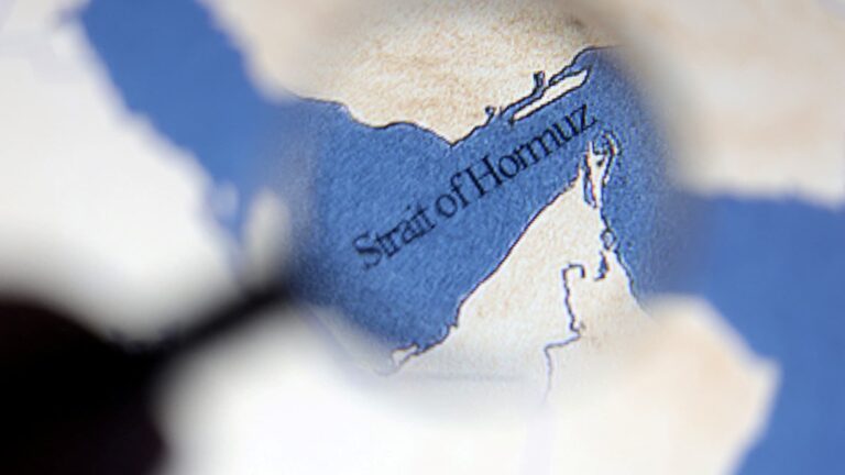 Strait of Hormuz closure