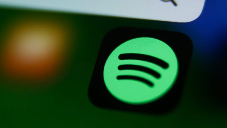 Spotify AI covers
