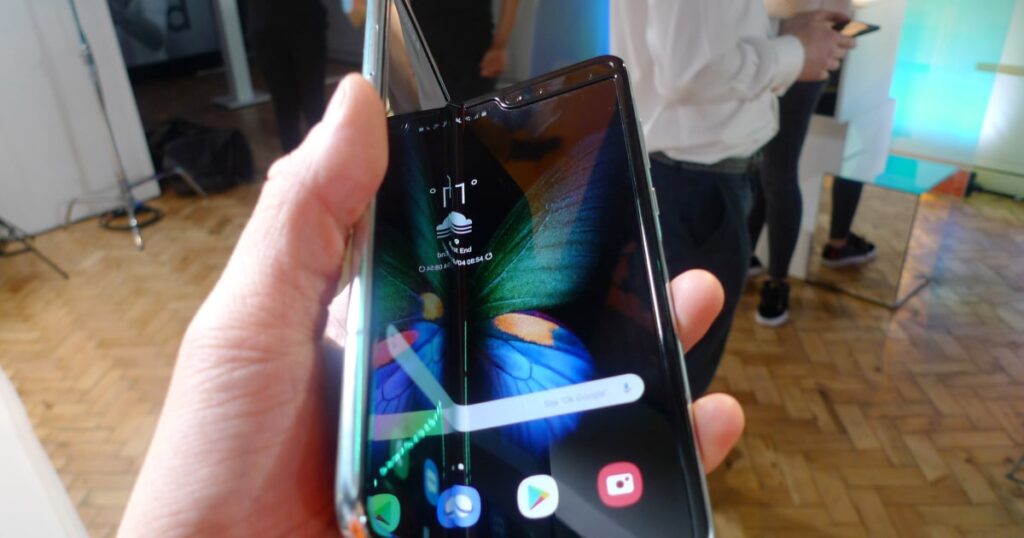 Samsung Galaxy Fold screen failure