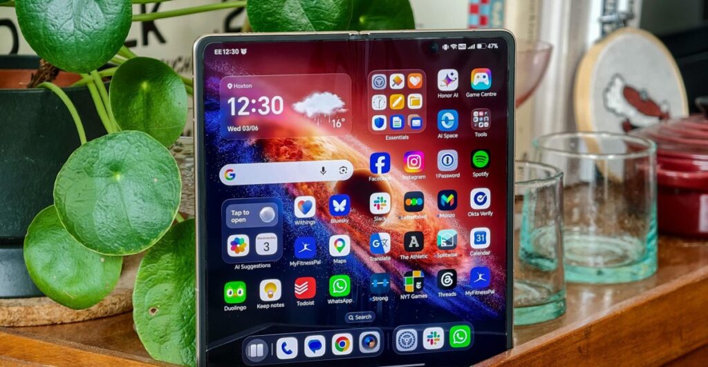 Honor Magic V6