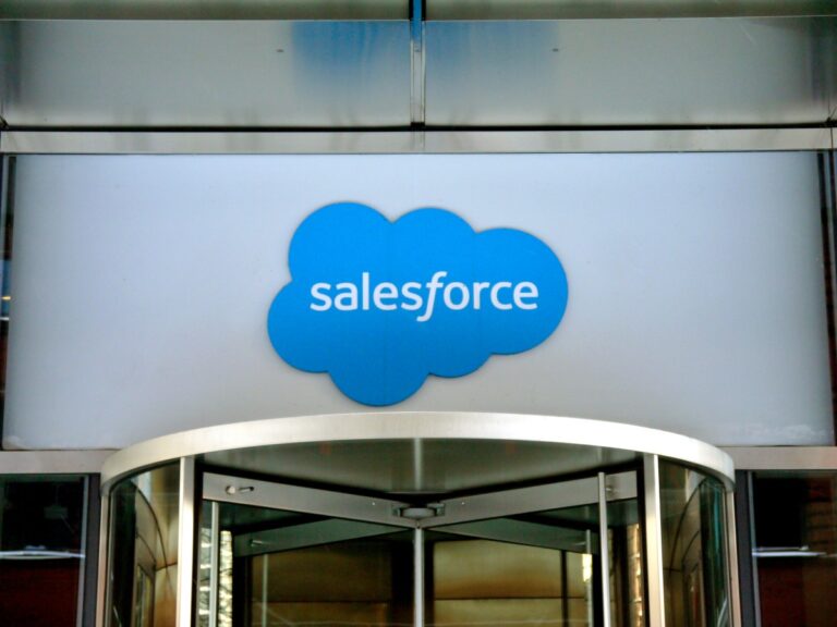 Salesforce acquires Fin