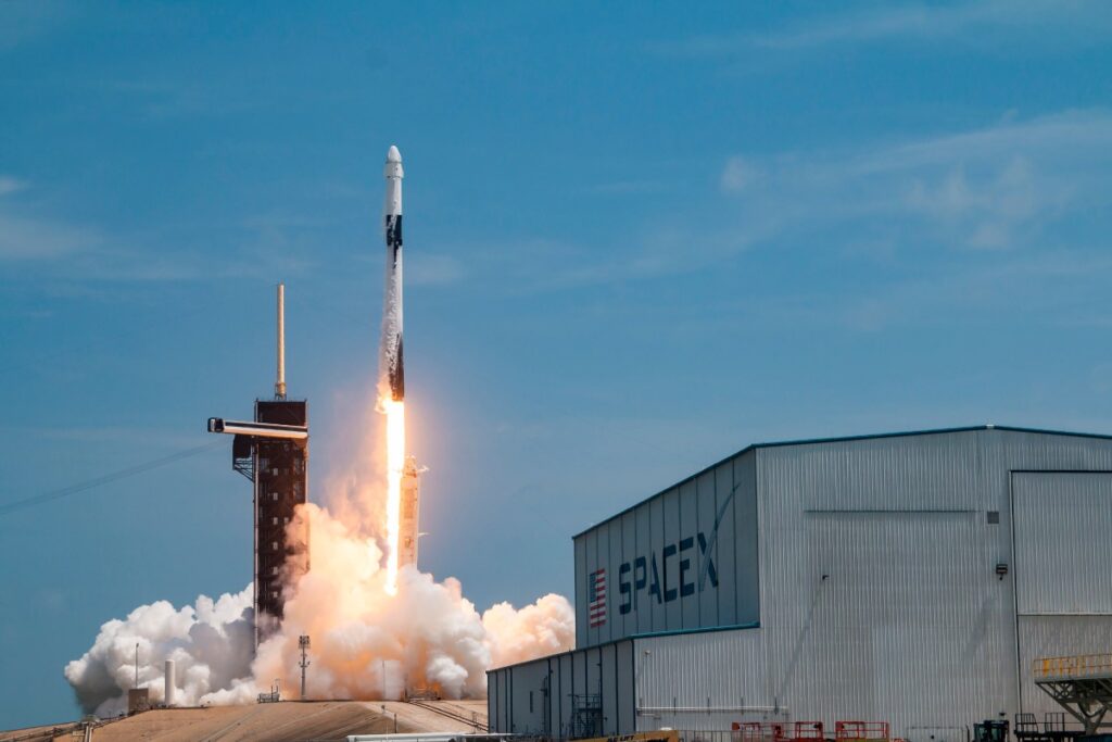 SpaceX Space Force contracts