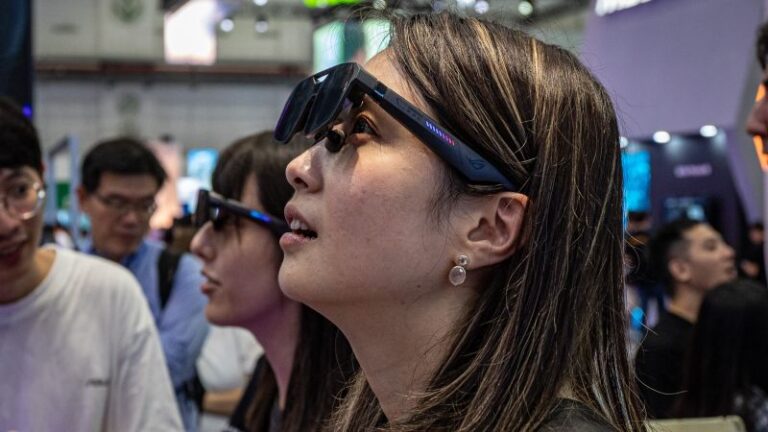 AI smart glasses cheating