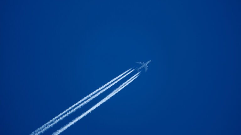 contrails