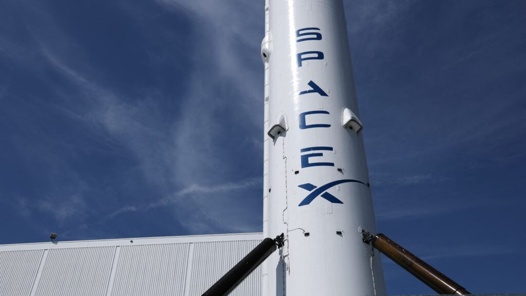 The Trillion-Dollar Waiting Game: Decoding the IPO Prospects of SpaceX, OpenAI, and Anthropic